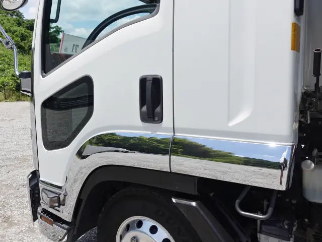 いすゞ フォワード TKG-FRR90S2(2WD)の写真13