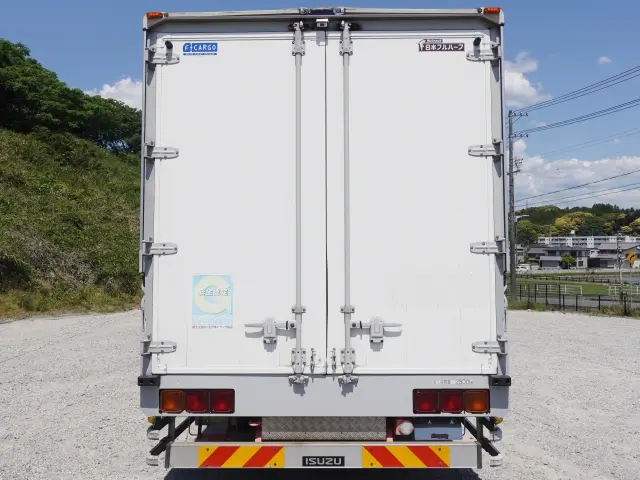 いすゞ フォワード TKG-FRR90T2(2WD)の写真11