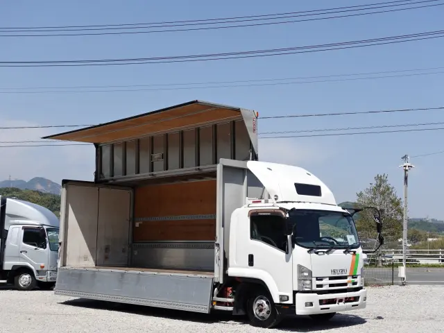 いすゞ フォワード TKG-FRR90T2(2WD)の写真21