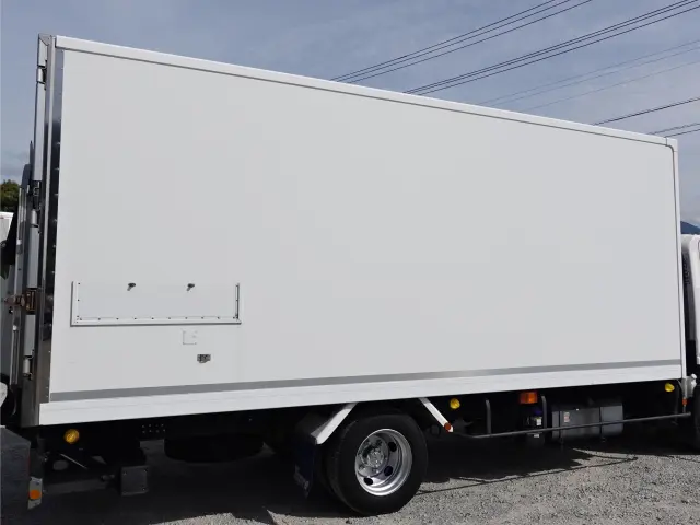 いすゞ エルフ 2RG-NPR88AN(2WD)の写真10