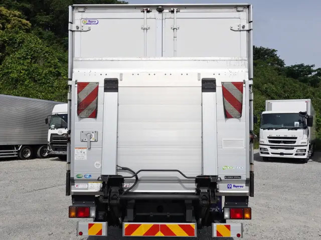 いすゞ エルフ 2RG-NPR88AN(2WD)の写真11
