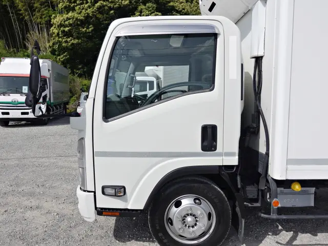いすゞ エルフ 2RG-NPR88AN(2WD)の写真16
