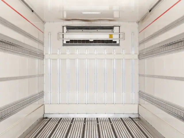 いすゞ エルフ 2RG-NPR88AN(2WD)の写真22