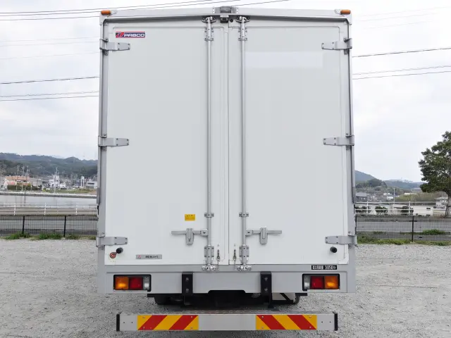 三菱 ファイター 2PG-FK62N(2WD)の写真9