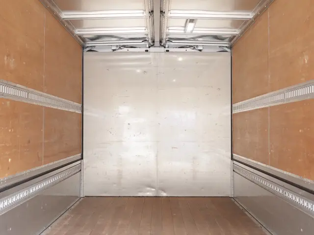 三菱 ファイター 2PG-FK62N(2WD)の写真16