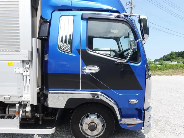 三菱 ファイター 2KG-FK65F(2WD)の写真4