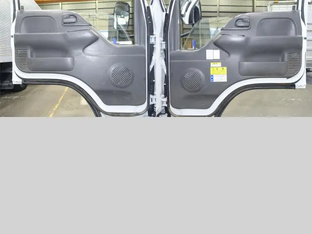 いすゞ エルフ KR-NKR81EP(2WD)の写真15