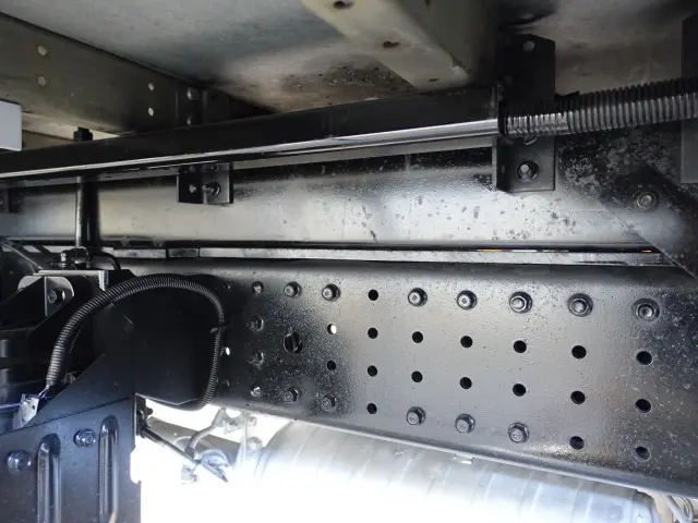 三菱 キャンター SKG-FEB80(2WD)の写真16