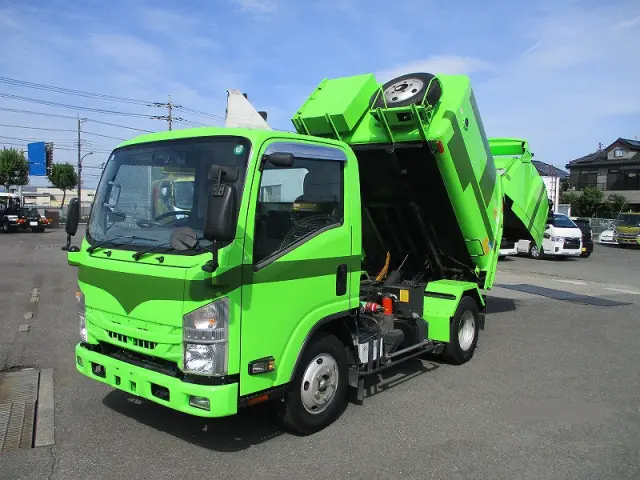 いすゞ エルフ TPG-NMR85N(2WD)の写真1