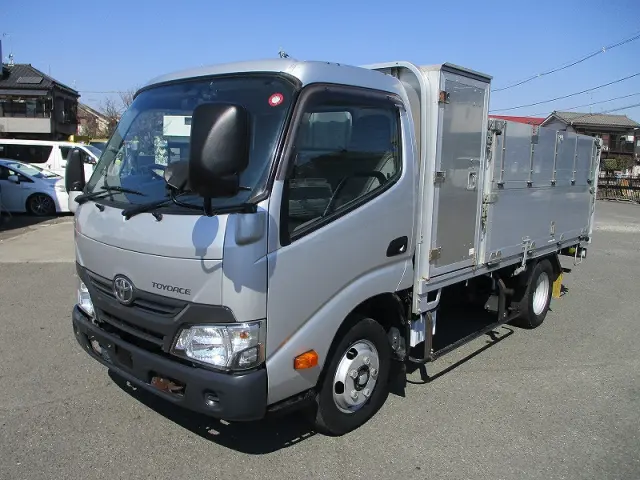 トヨタ ダイナ TKG-XZU645(2WD)の写真1