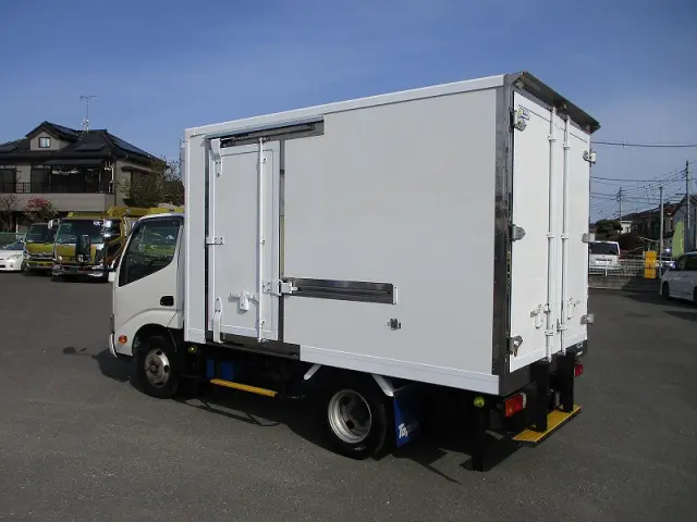 トヨタ ダイナ 2RG-XZC605(2WD)の写真4