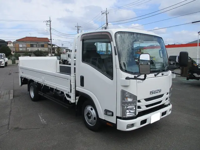 いすゞ エルフ TRG-NMR85AR(2WD)の写真2