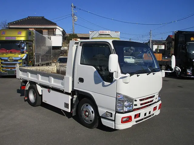 いすゞ エルフ TPG-NJR85AD(2WD)の写真2