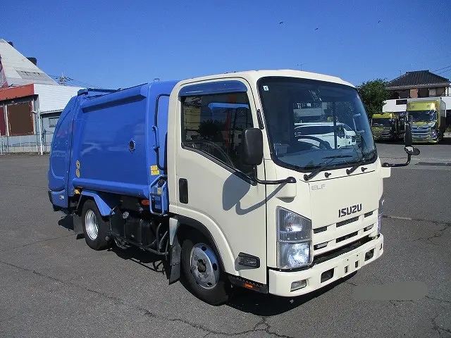 いすゞ エルフ TKG-NMR85AN(2WD)の写真2