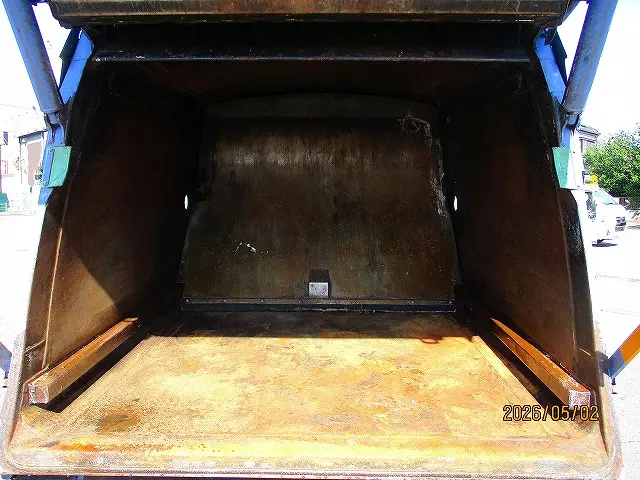 いすゞ エルフ TKG-NMR85AN(2WD)の写真5