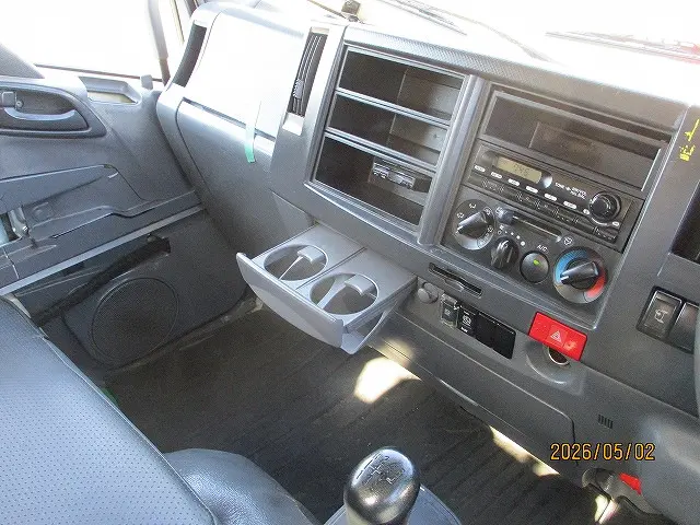 いすゞ エルフ TKG-NMR85AN(2WD)の写真8