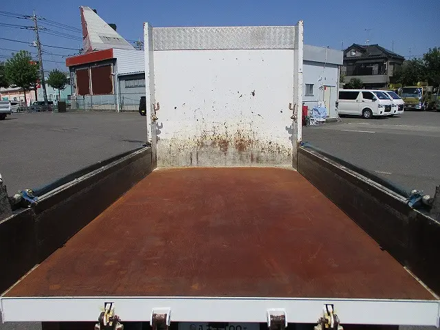 いすゞ エルフ TPG-NJR85AN(2WD)の写真5
