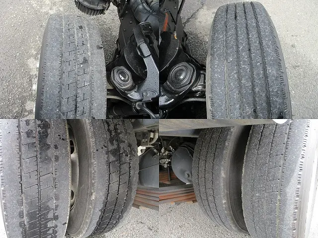 いすゞ エルフ 2RG-NKR88A(2WD)の写真16