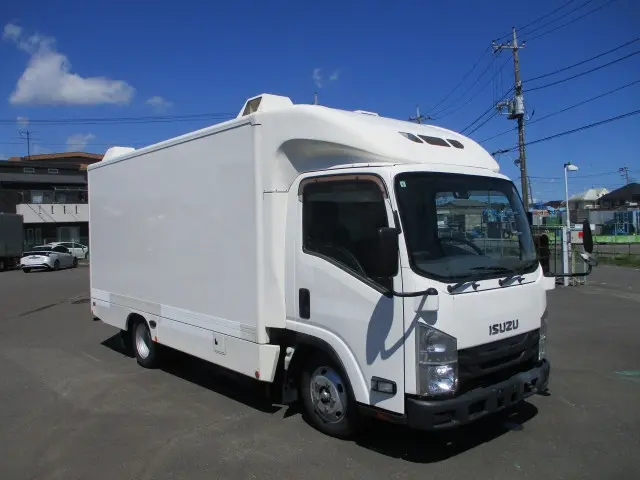 いすゞ エルフ TP-NMR85AN(2WD)の写真2