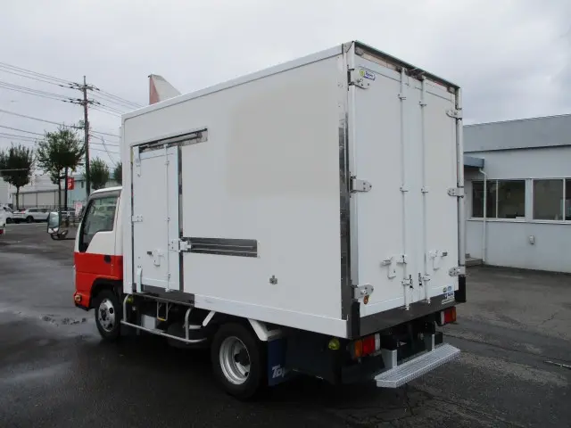 いすゞ エルフ TPG-NHR85AN(2WD)の写真3