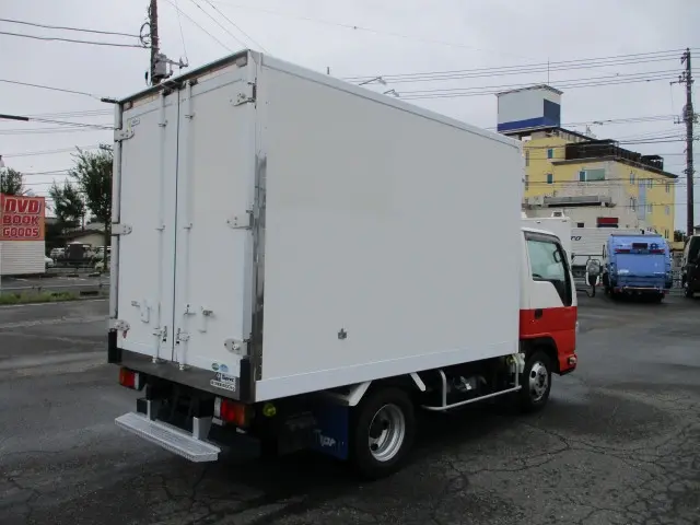 いすゞ エルフ TPG-NHR85AN(2WD)の写真4
