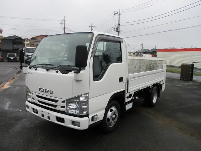 いすゞ エルフ 2RG-NJR88A(2WD)の写真1