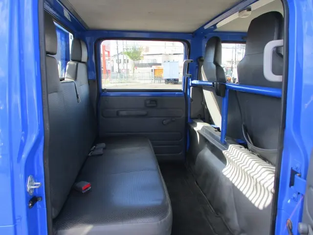 いすゞ エルフ TPG-NJR85AD(2WD)の写真7