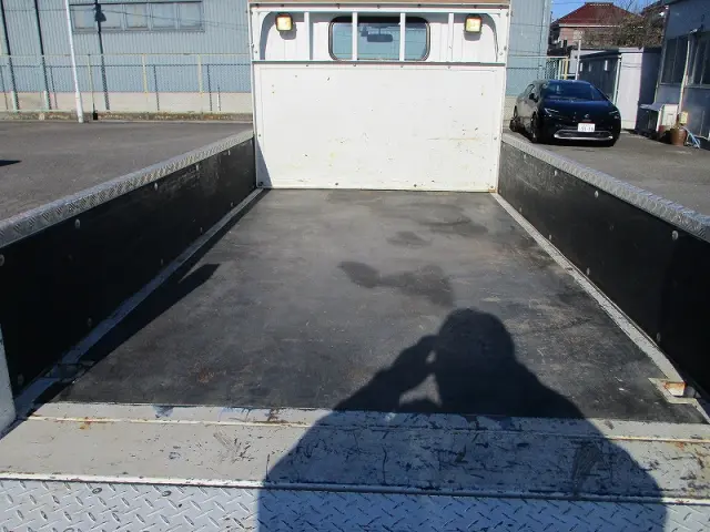 三菱 キャンターガッツ TPG-FBA00(2WD)の写真5