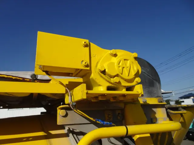 いすゞ ギガ 2KG-CXZ77CT(6x4)の写真8