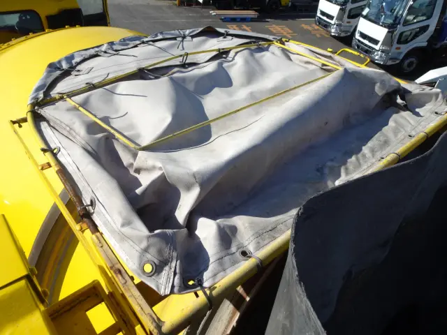 いすゞ ギガ 2KG-CXZ77CT(6x4)の写真9