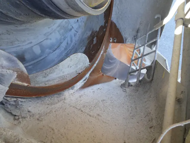 いすゞ ギガ 2KG-CXZ77CT(6x4)の写真12