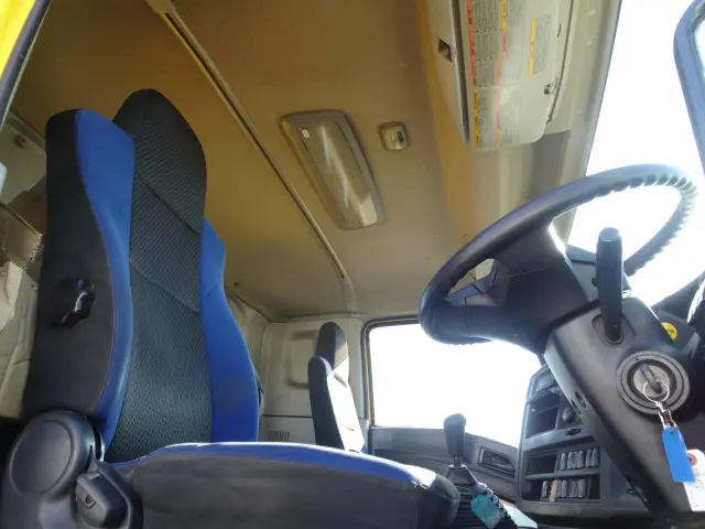 いすゞ ギガ 2KG-CXZ77CT(6x4)の写真21