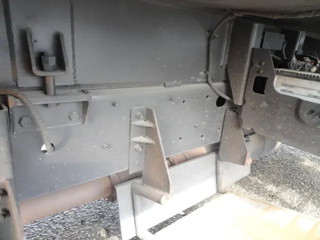 日野 レンジャー QKG-FJ7JGAA(2WD)の写真16