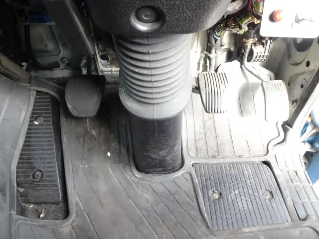 日野 レンジャー QKG-FJ7JGAA(2WD)の写真28