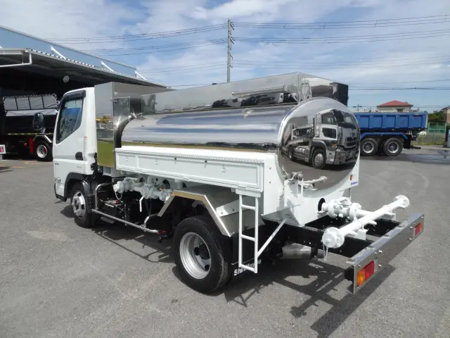 三菱 キャンター 2RG-FBA20(2WD)の写真2