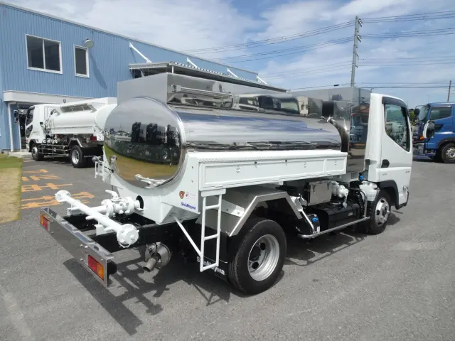 三菱 キャンター 2RG-FBA20(2WD)の写真4