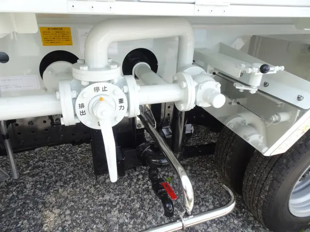 三菱 キャンター 2RG-FBA20(2WD)の写真6