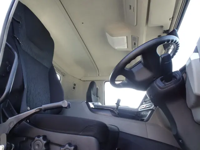 三菱 スーパーグレート 2KG-FV70GX(6x4)の写真20