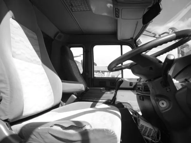 UD コンドル BDG-PK37C改(2WD)の写真20