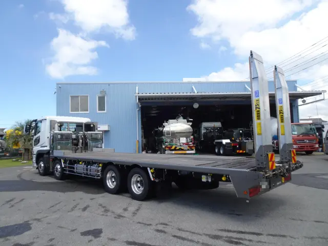 三菱 スーパーグレート 2PG-FS70HZ(8x4)の写真2