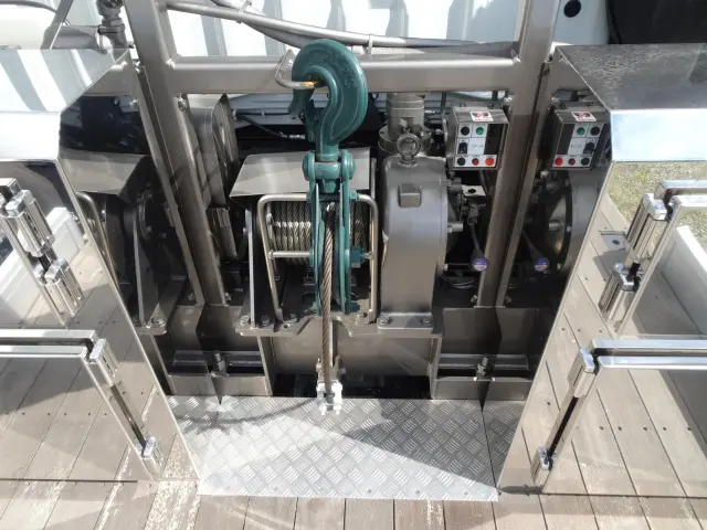 三菱 スーパーグレート 2PG-FS70HZ(8x4)の写真9