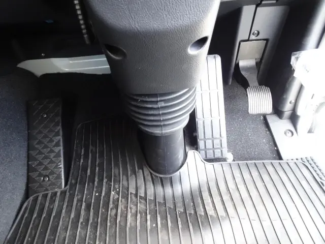 三菱 スーパーグレート 2PG-FS70HZ(8x4)の写真25