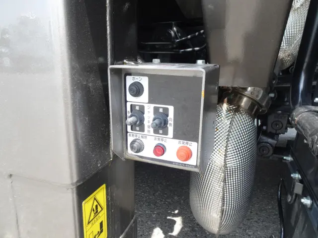 三菱 スーパーグレート 2PG-FS70HZ(8x4)の写真7