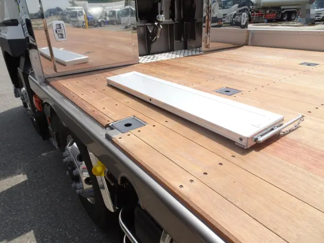 三菱 スーパーグレート 2PG-FS70HZ(8x4)の写真15