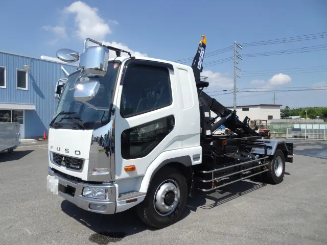 三菱 ファイター 2KG-FK62FZ(2WD)の写真1