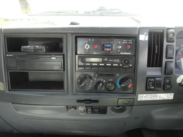 いすゞ フォワード LKG-FTR90S2(2WD)の写真23