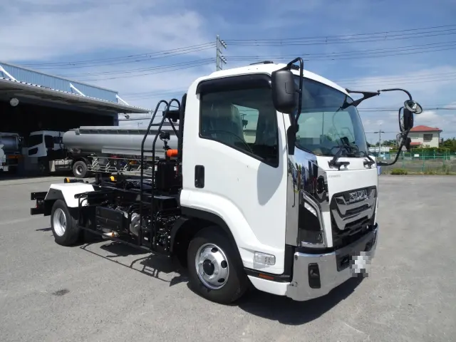 いすゞ フォワード 2RG-FRR90S4(2WD)の写真3