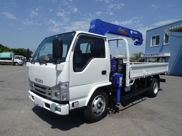 いすゞ エルフ 2RG-NKR88R(2WD)の写真1