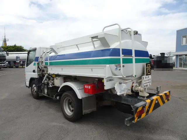 三菱 キャンター TPG-FEA50(2WD)の写真2