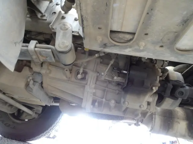 三菱 キャンター TPG-FEA50(2WD)の写真17